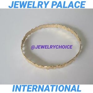 🆕14K Gold Filled Hugs And Kisses Slip On Bangle.